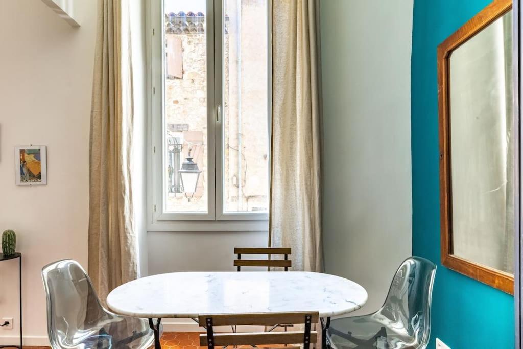 Appartement Authentique Situe En Plein Centre D'앙티브 외부 사진